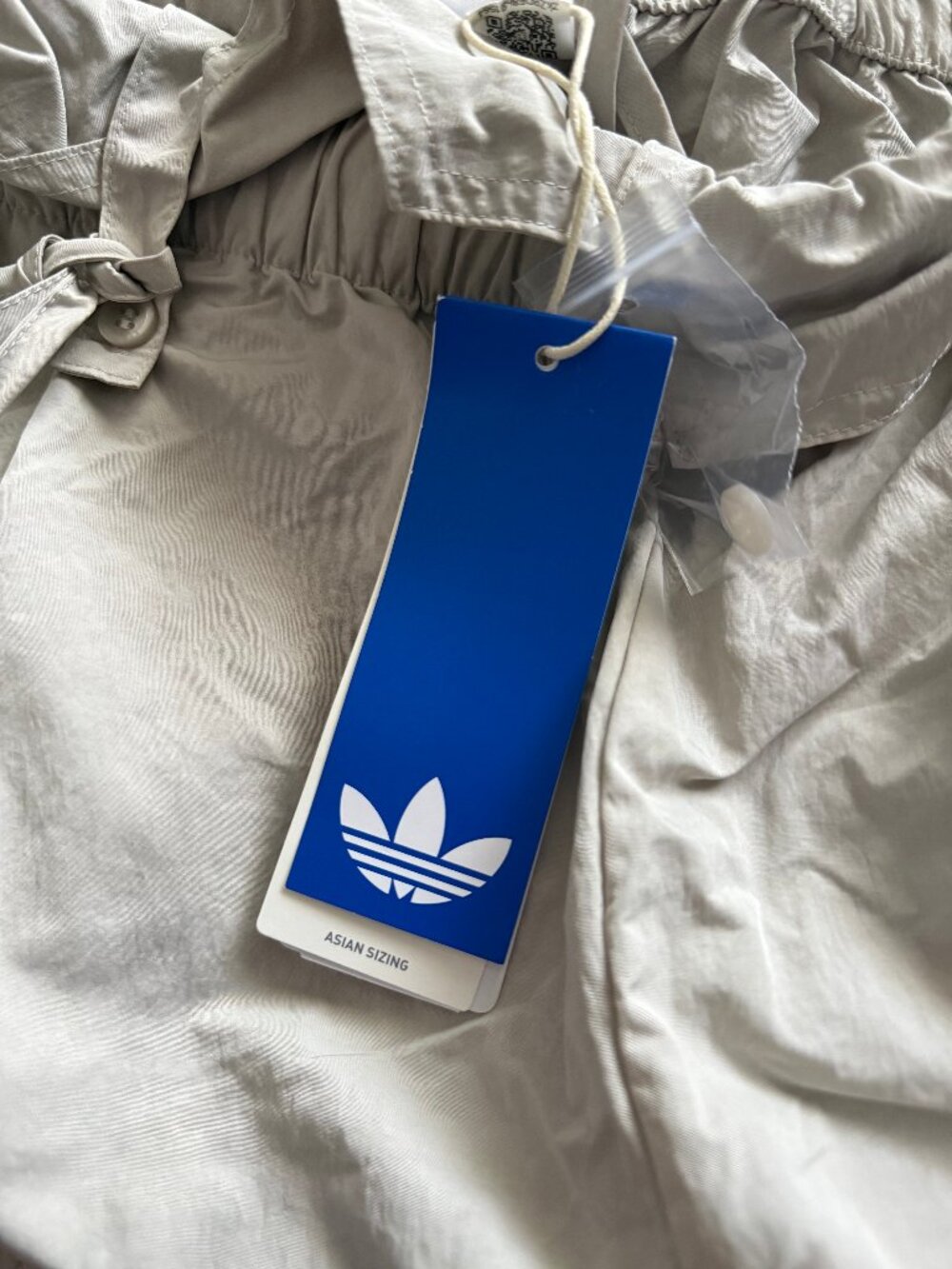 adidas originals women's beige 'curved pants' waistband detail BNWT size M, L - Picture 16 of 16